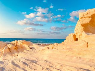 The purest portal to inner peace 

#almazabay #amazingalmaza #travcoproperties #shores #water #therapeutic #vacation #beach #swim #crystalclear #mediterranean #beachesoftheworld  #relax #egypt #sunset #views #love #peace #free
